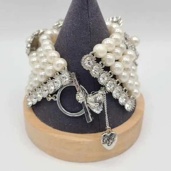 Betsey Johnson Stunning Clear Crystal Flower Pearl Bracelet NWOT! - Picture 8 of 14